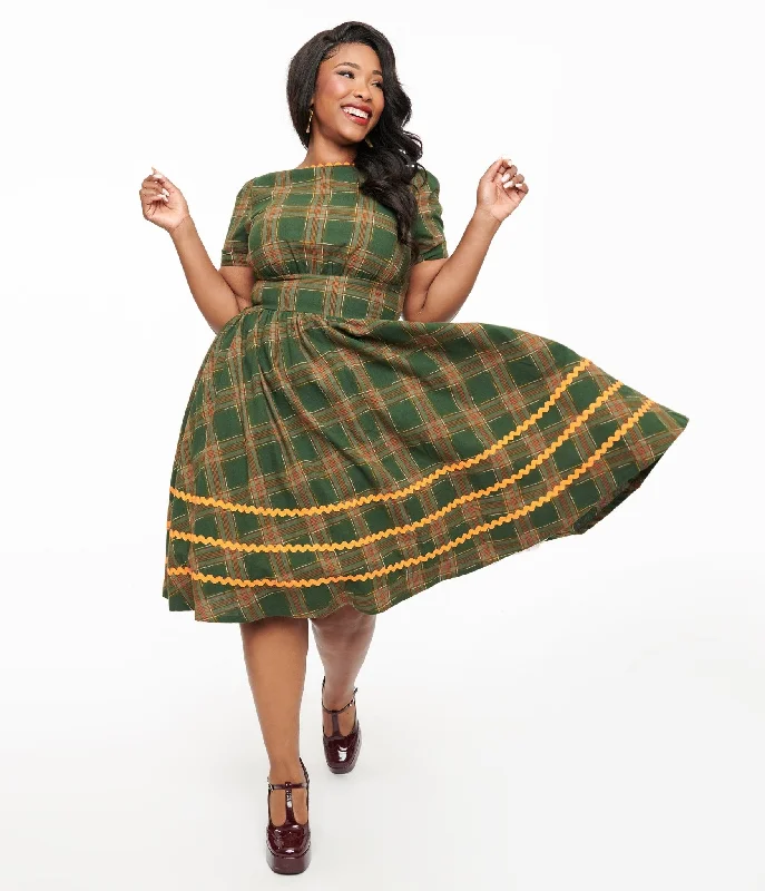  Street Style FashionUnique Vintage Plus Size 1950s Green Plaid Cotton Swing Dress Street Style Fashion