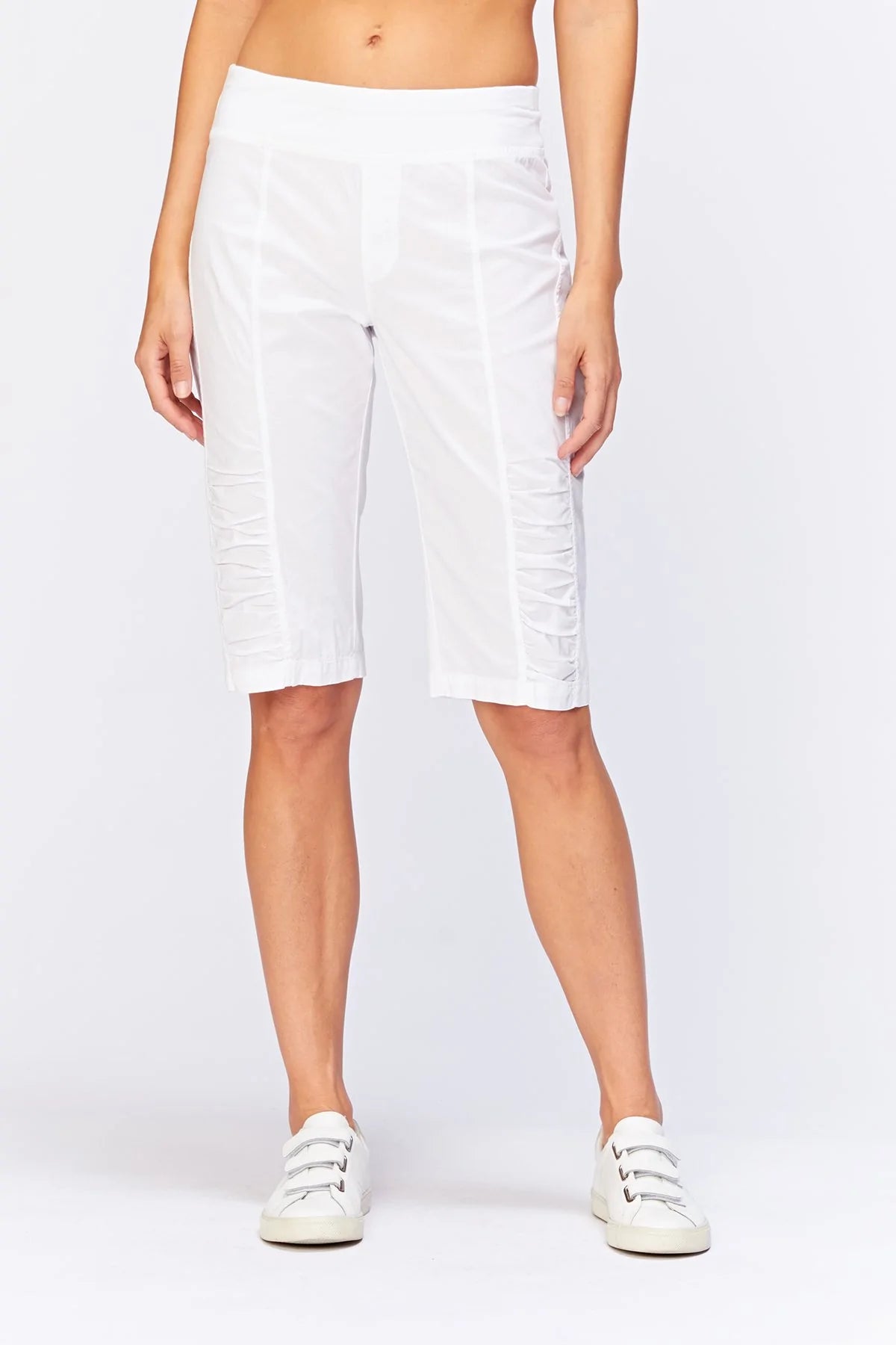  Women's Clothing For Holiday TravelTatem Bermuda Shorts - White Women's Clothing For Holiday Travel