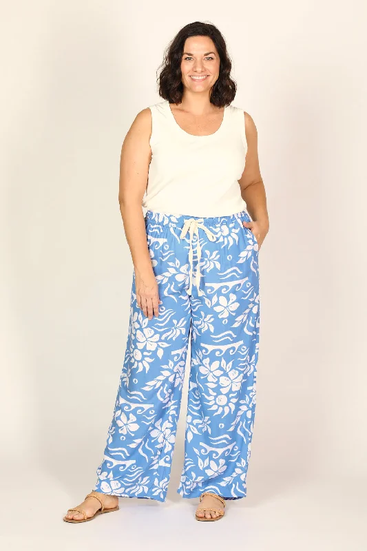  Women's Holiday OutfitBreezy Relaxed Pant in Blue Horizon Women's Holiday Outfit